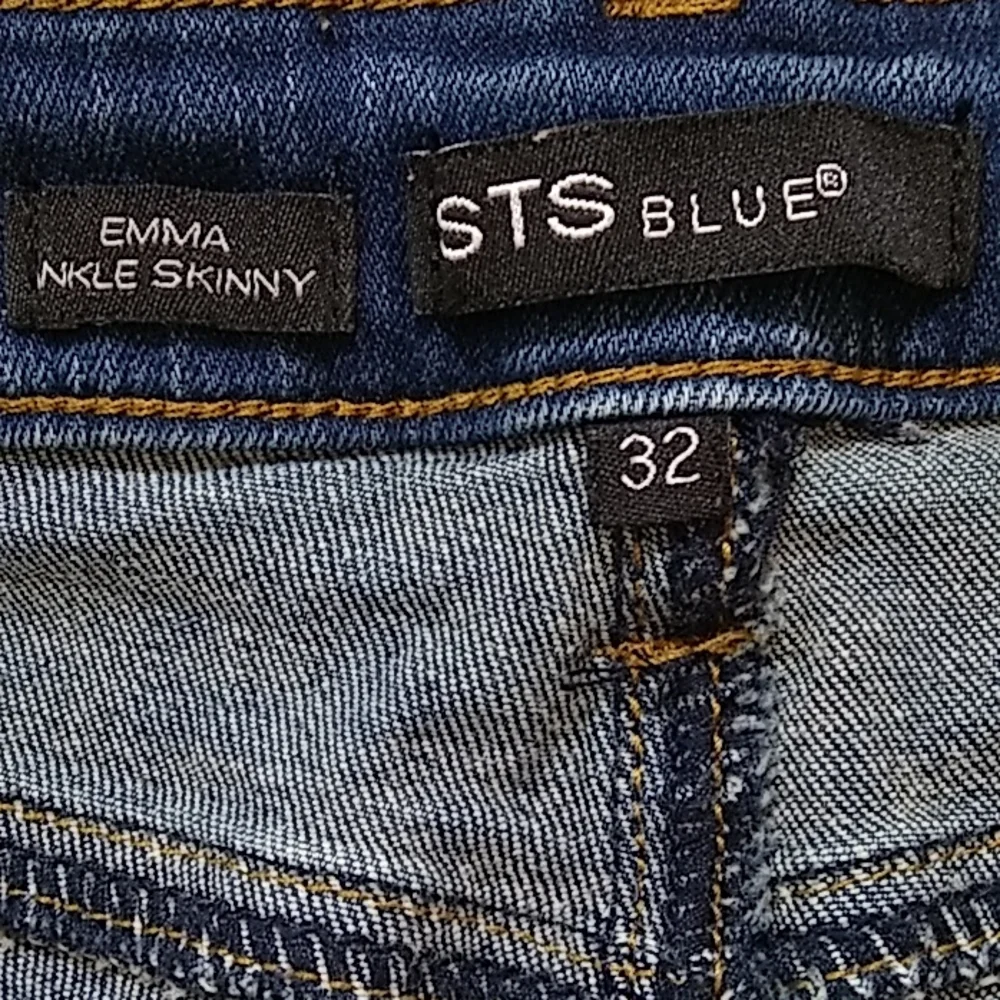 STS Blue Emma Ankle Skinny Distressed Extreme Fray Hem